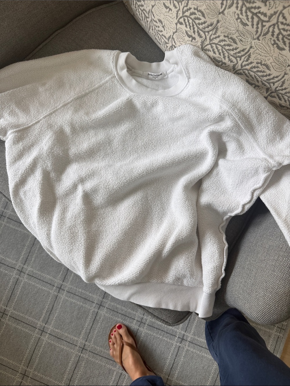 Women's White Crewneck ziggy sweatshirt